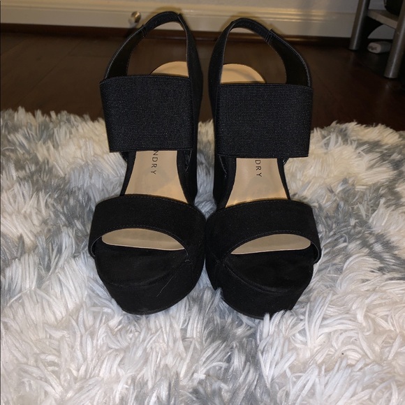 Platforms - Picture 2 of 2